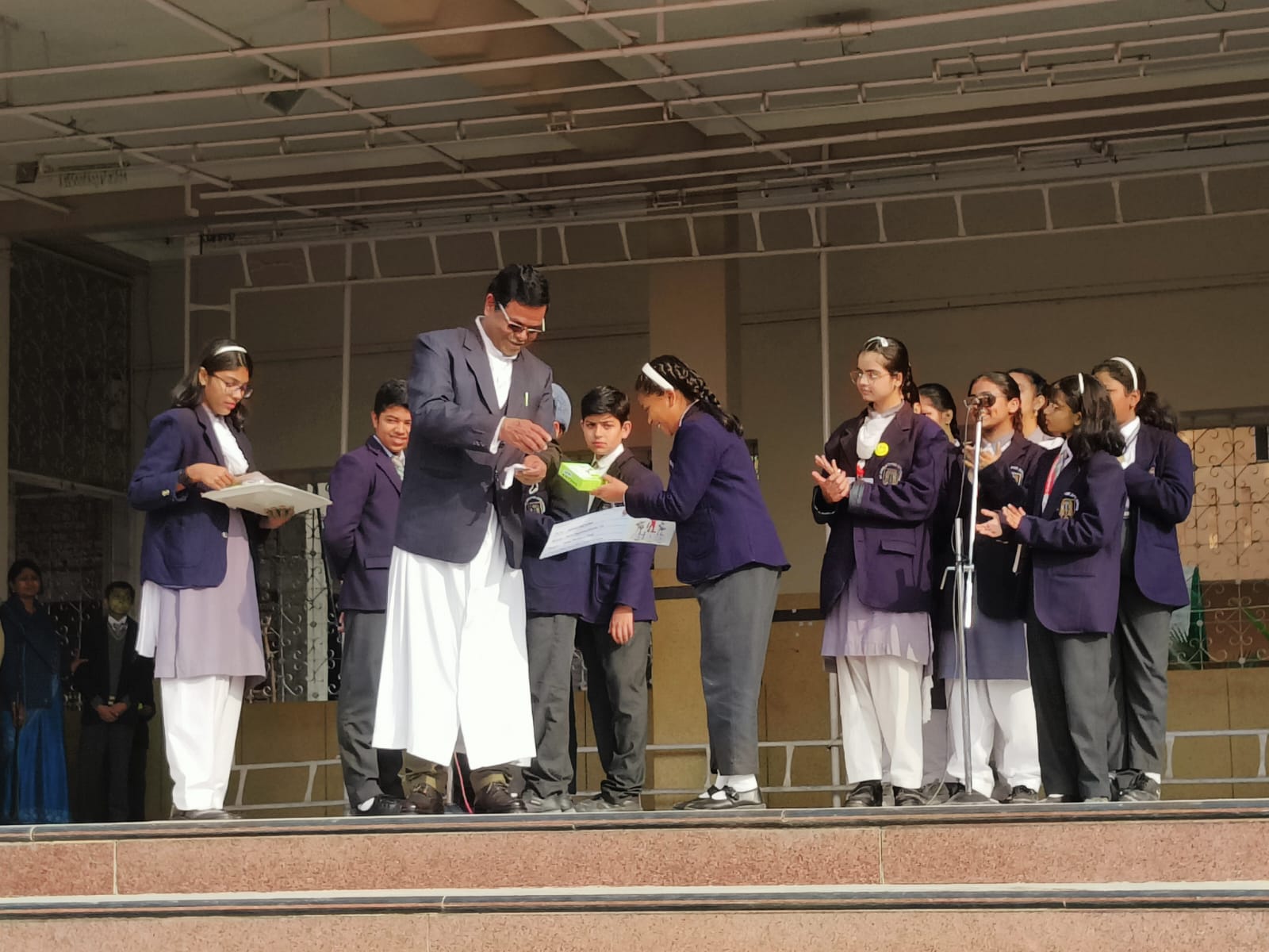 Prize Distribution 8